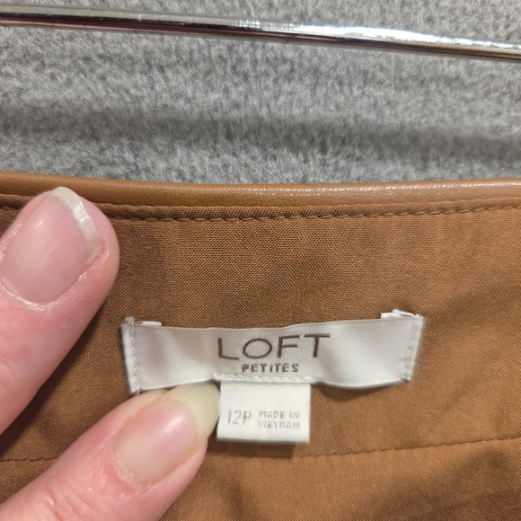 Loft Soft Faux Leather Lined Pencil Skirt Women's Size 12P Office Career Casual - Picture 3 of 6